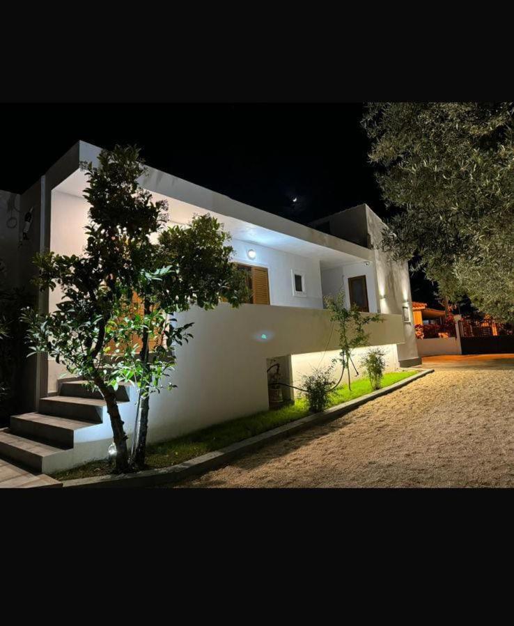 Vila Golden Sand Ksamil Dış mekan fotoğraf